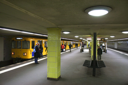 U-Bahnhof Nollendorfplatz U1