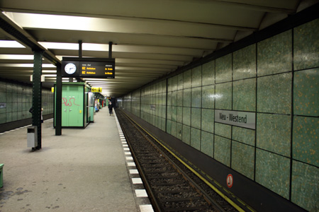 U-Bahnhof Neu-Westend U2