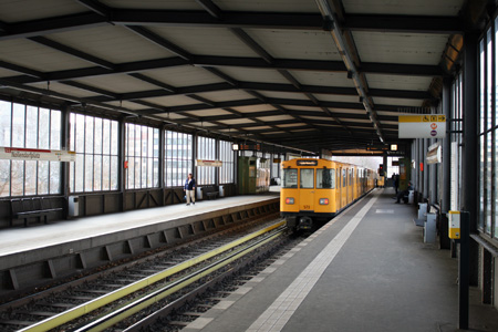U-Bahnhof Nollendorfplatz U2
