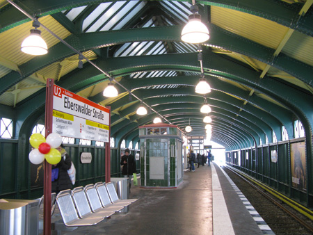U-Bahnhof Eberswalder Straße U2