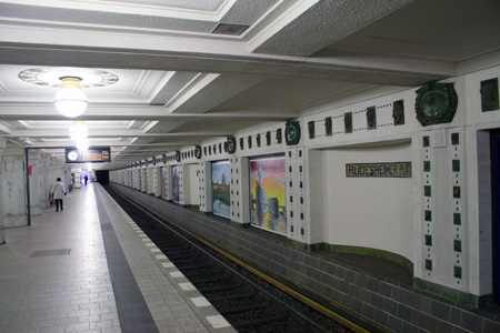 U-Bahnhof Rüdesheimer Platz U3