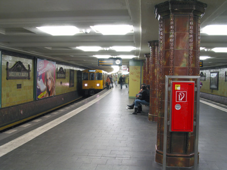 U-Bahnhof Fehrbelliner Platz U3